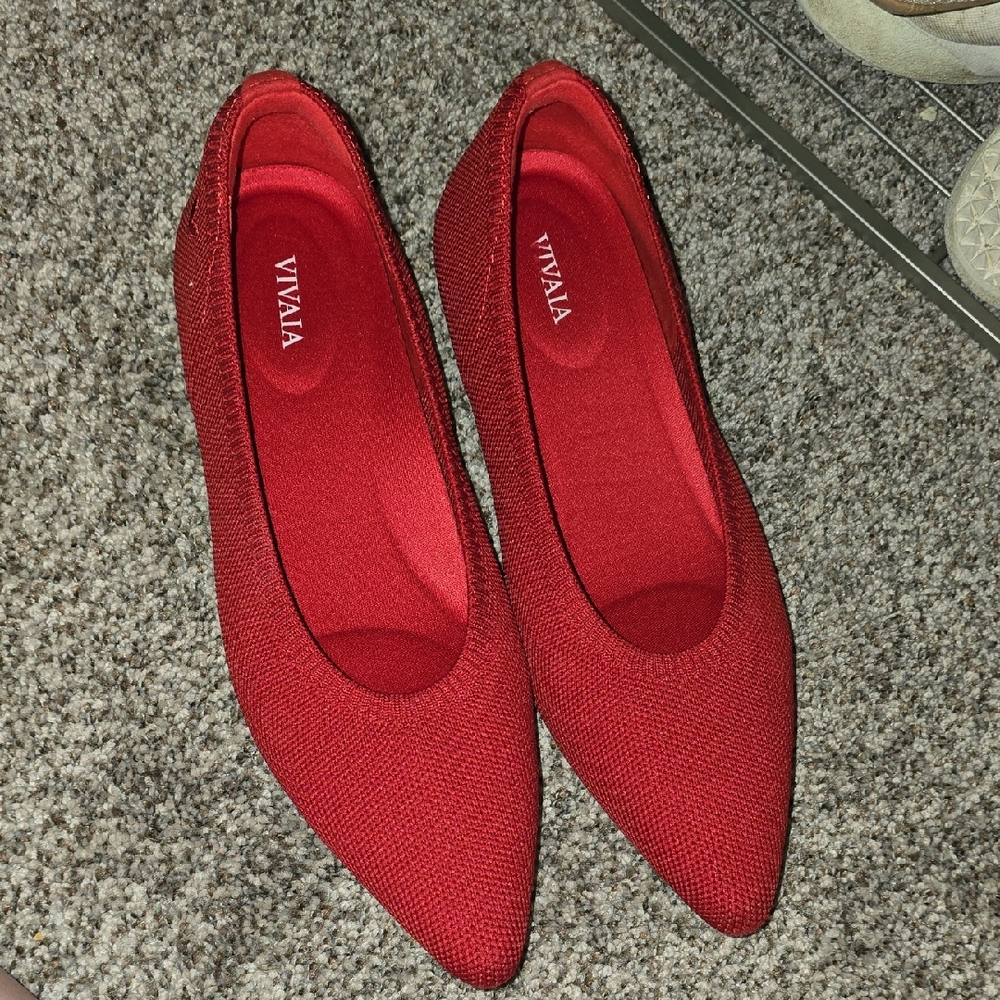 Women's Red Flats